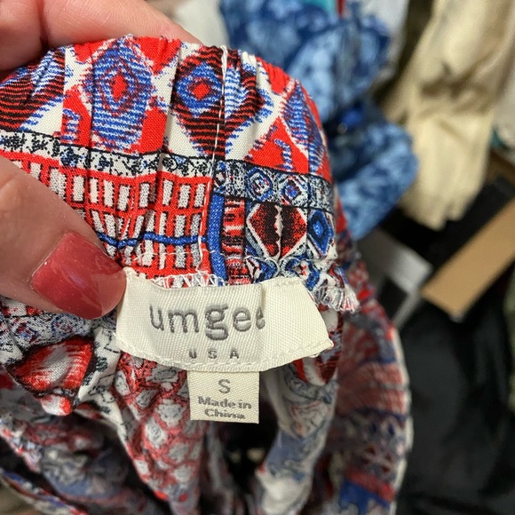 Super cute UMGEE shorts! Size small, excellent condition. Worn once. - Picture 3 of 3